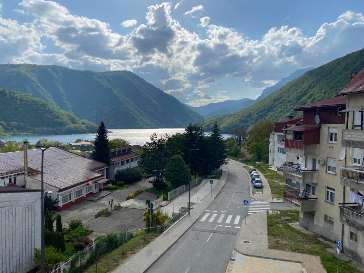 Apartman Andjela Плужине Экстерьер фото